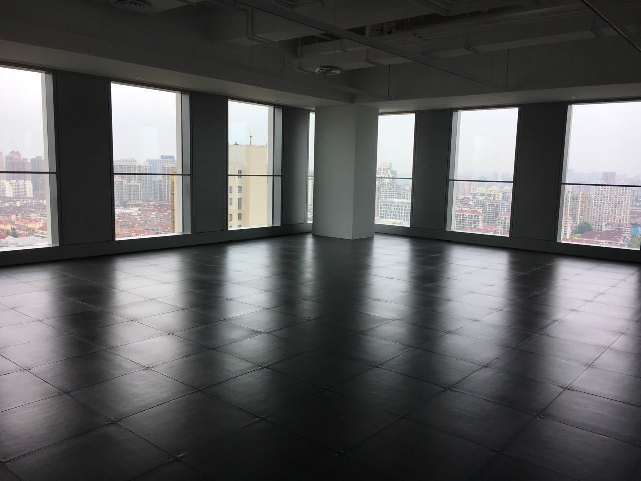 SOHO天山广场长宁 SOHO天山广场 416平米 中等装修