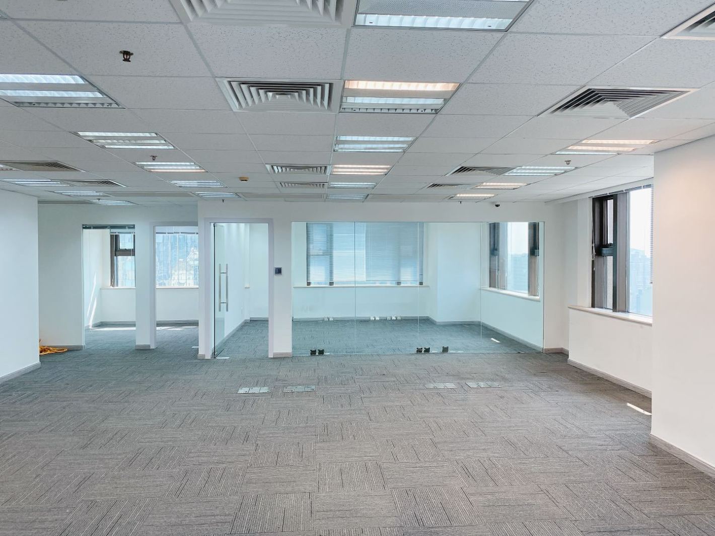 梅龙镇广场静安 梅龙镇广场 178平米 毛坯