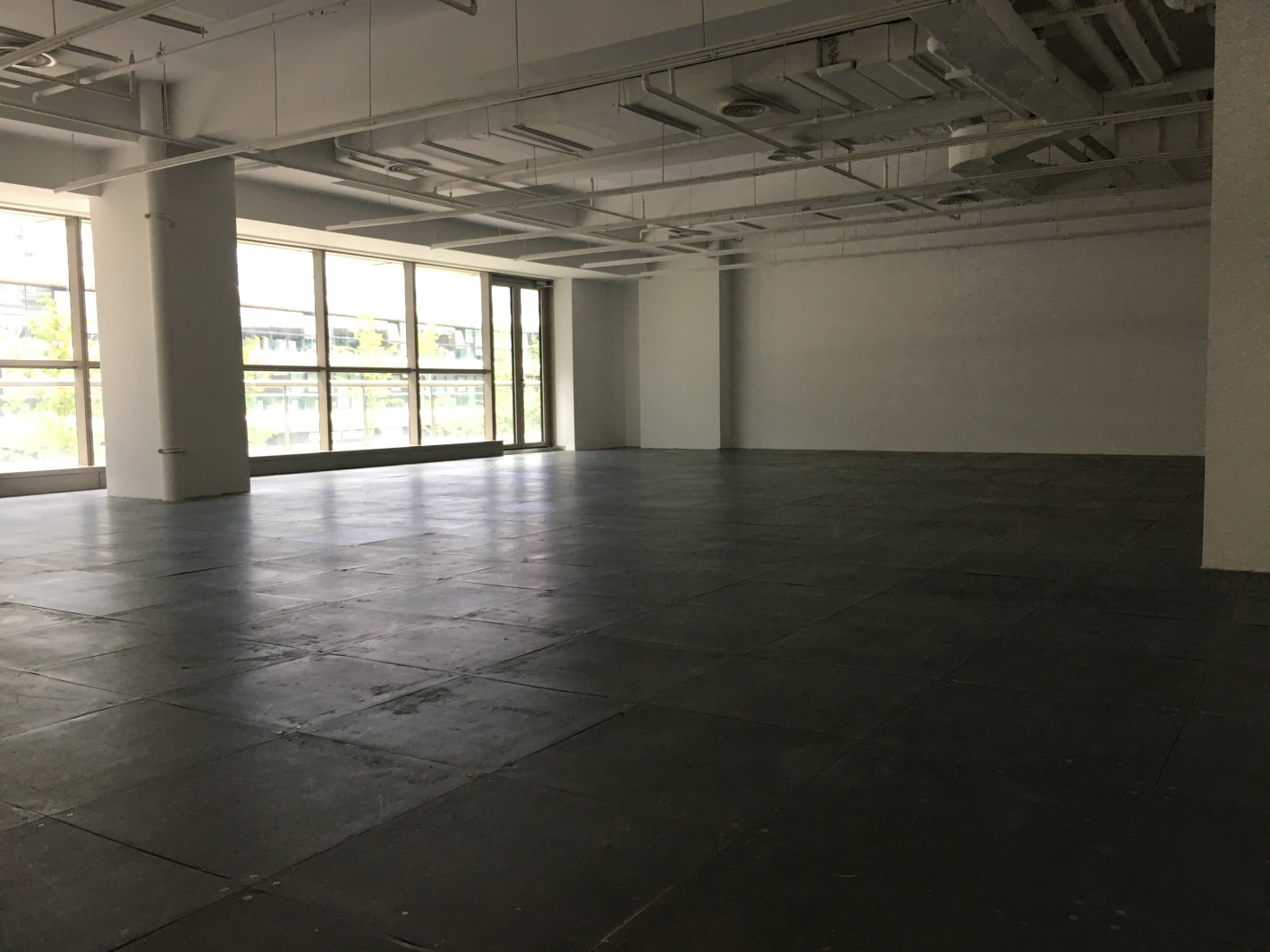 天会商务广场(凌空SOHO)长宁 天会商务广场(凌空SOHO) 208平米 中等装修