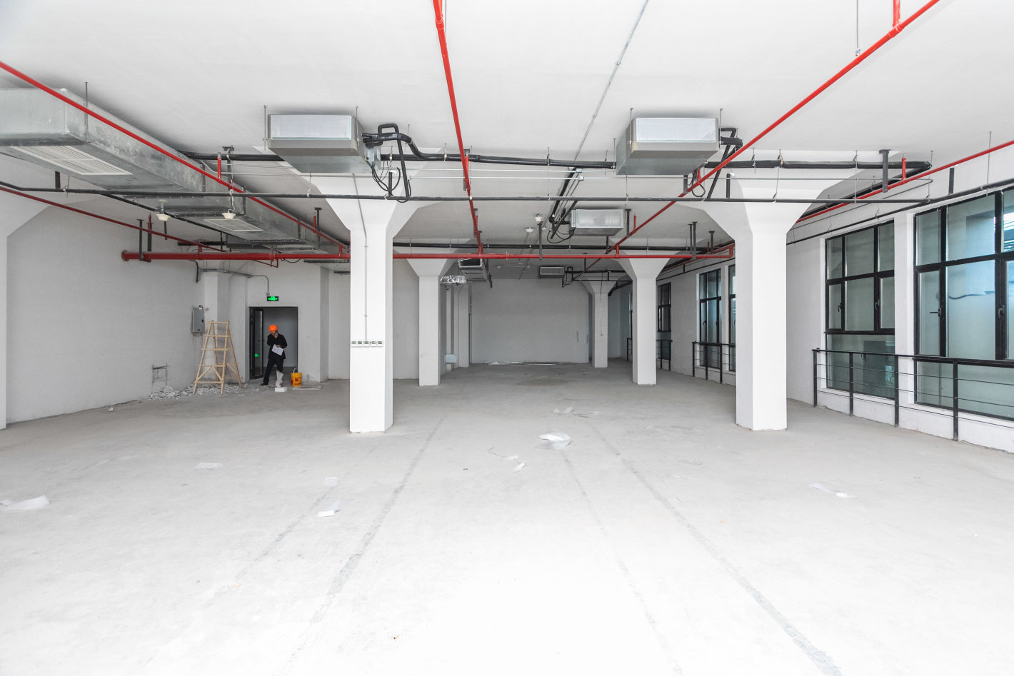 宝山新业坊源创宝山 宝山新业坊源创 483平米 毛坯