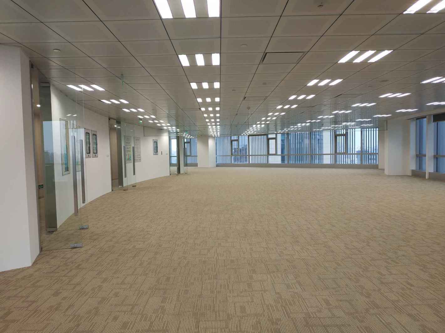 1788国际中心静安 1788国际中心 493平米 简装修