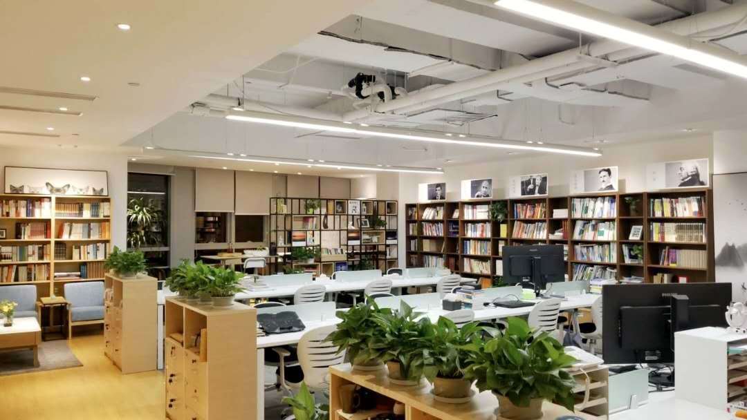 SOHO中山广场长宁 SOHO中山广场 344平米 中等装修