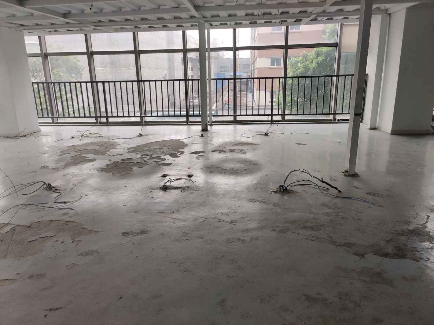 汇智园满星空间静安 汇智园满星空间 325平米 毛坯