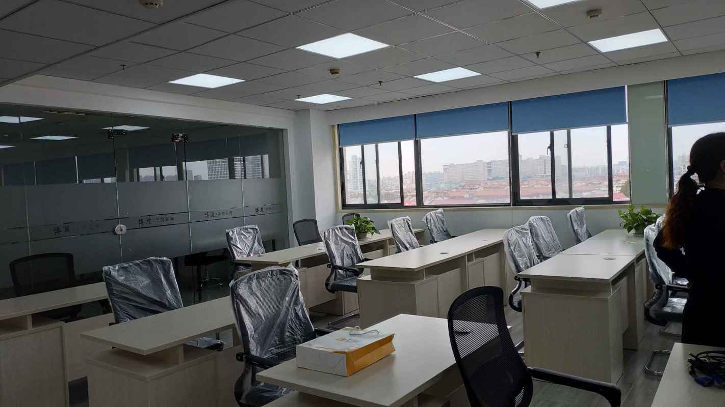 曹杨商务大厦普陀 曹杨商务大厦 135平米 简装修