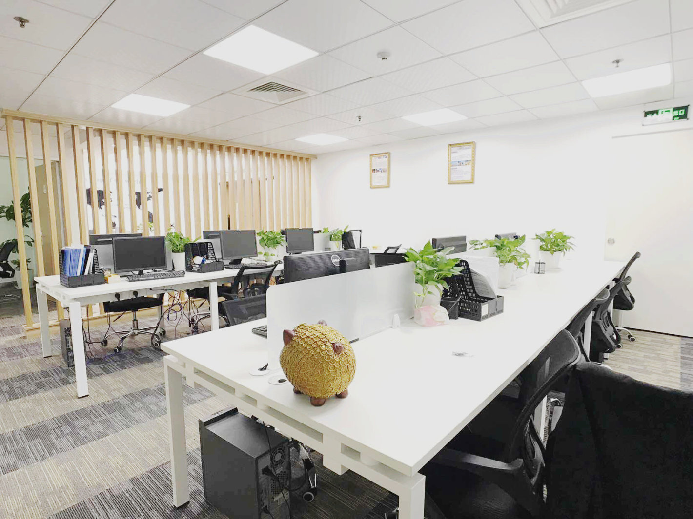 远东国际广场长宁 远东国际广场 168平米 精装修