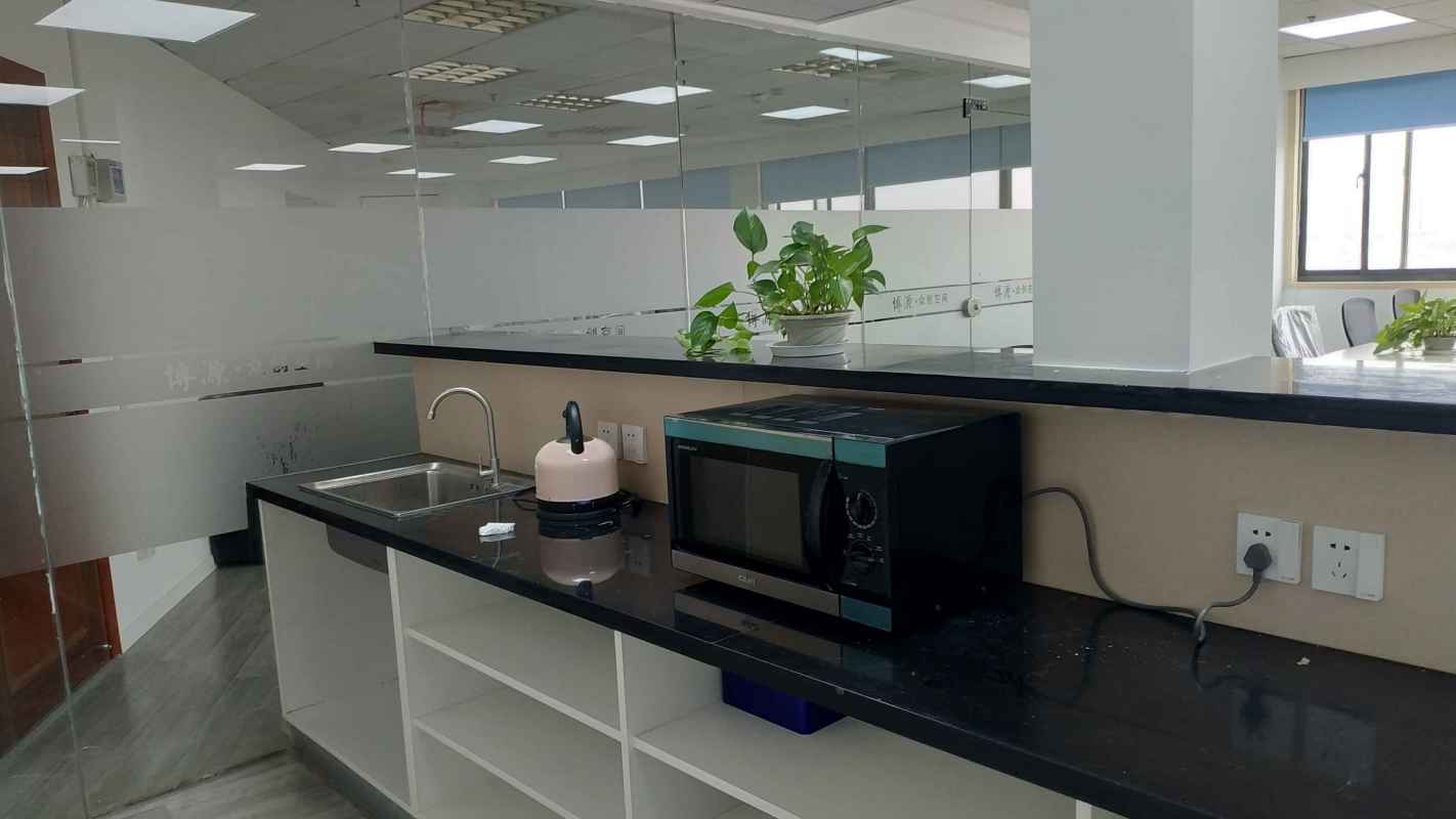 曹杨商务大厦普陀 曹杨商务大厦 135平米 简装修