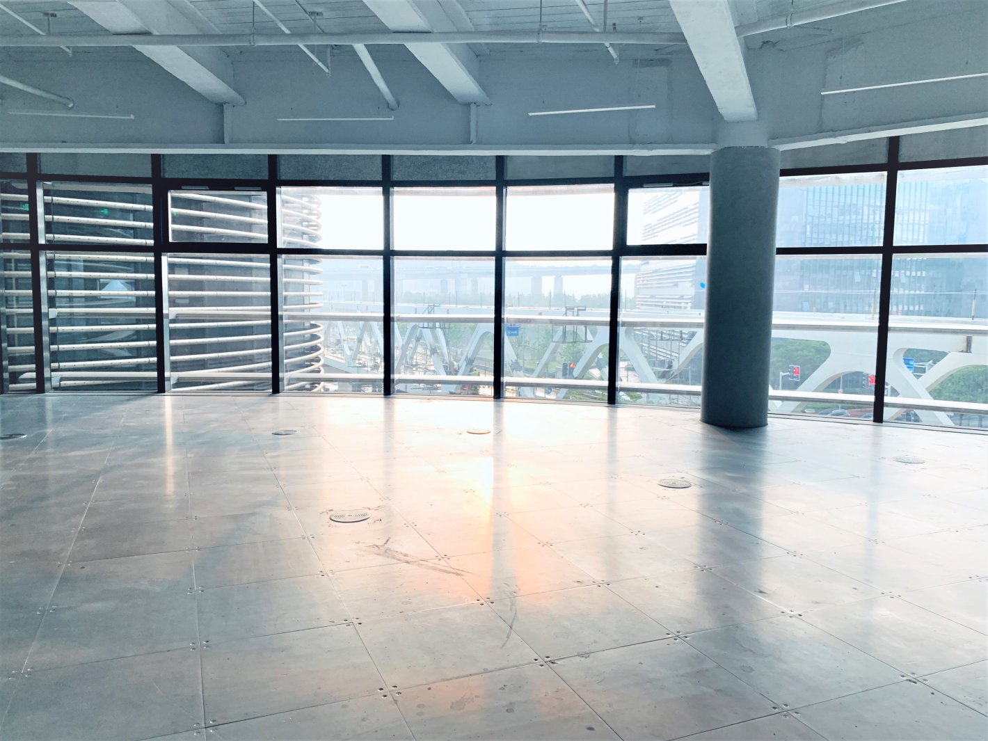 诺亚财富中心（原虹桥新地中心）长宁 诺亚财富中心（原虹桥新地中心） 233平米 简装修