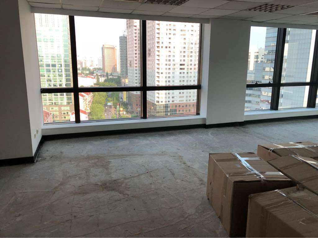 远东国际广场长宁 远东国际广场 48平米 简装修