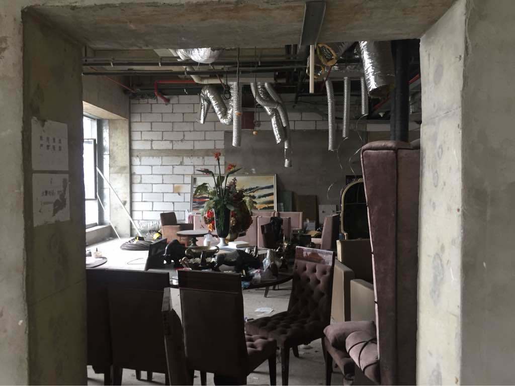 日月光伯爵居黄浦 日月光伯爵居 528平米 简装修