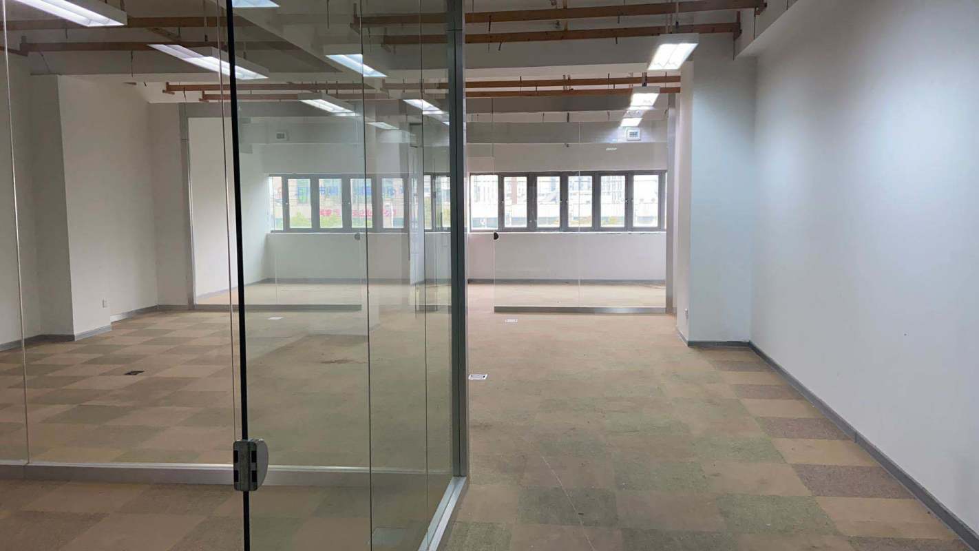 浦江智谷商务园闵行 浦江智谷商务园 188平米 中等装修