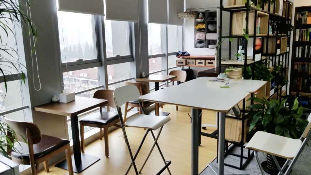 SOHO中山广场长宁 SOHO中山广场 344平米 中等装修