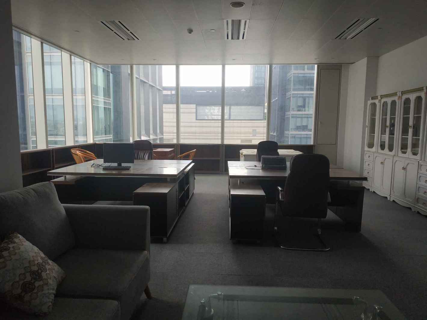 中庚环球创意中心闵行 中庚环球创意中心 242平米 精装修