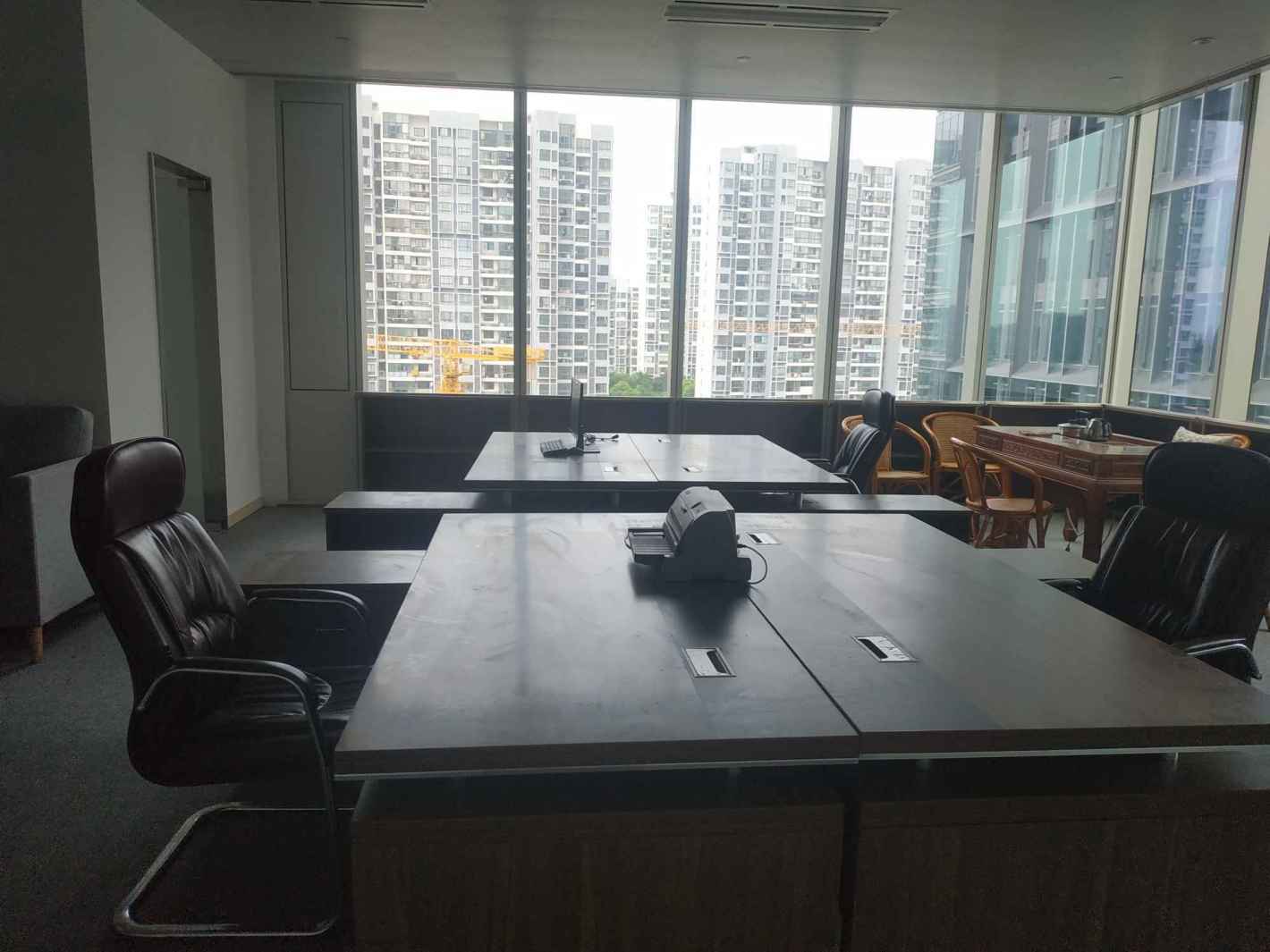 中庚环球创意中心闵行 中庚环球创意中心 242平米 精装修