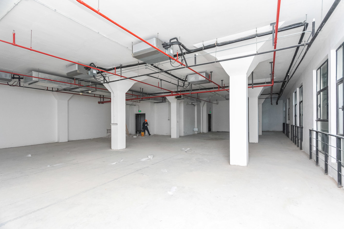 宝山新业坊源创宝山 宝山新业坊源创 483平米 毛坯