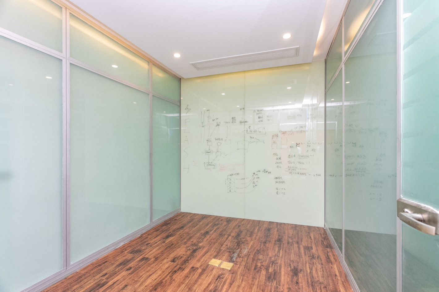 越界·智造局一期黄浦 越界·智造局一期 200平米 中等装修