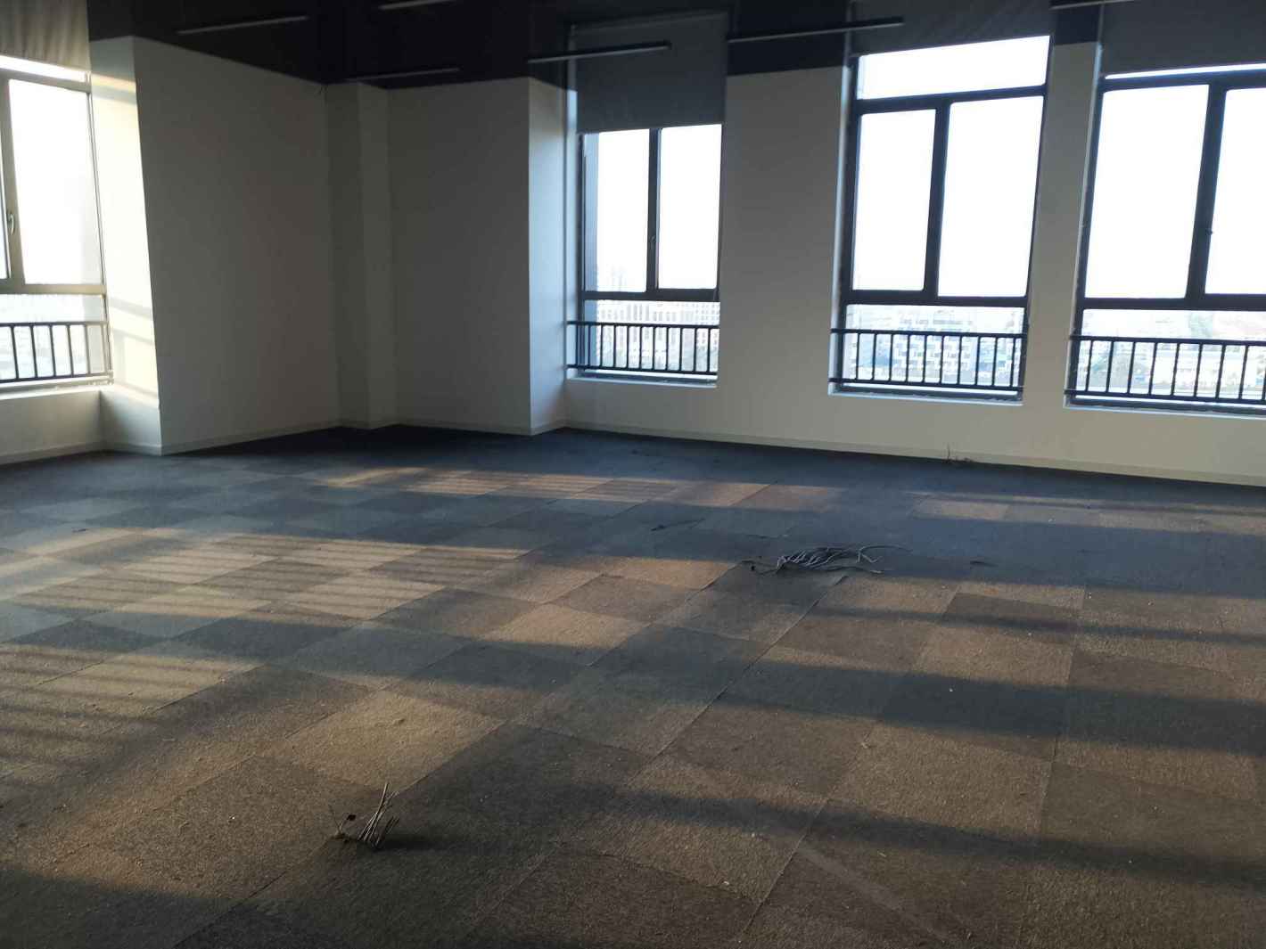 金谷中环大厦静安 金谷中环大厦 130平米 简装修