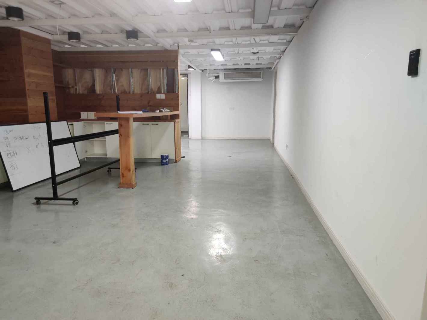 汇智园满星空间静安 汇智园满星空间 325平米 毛坯