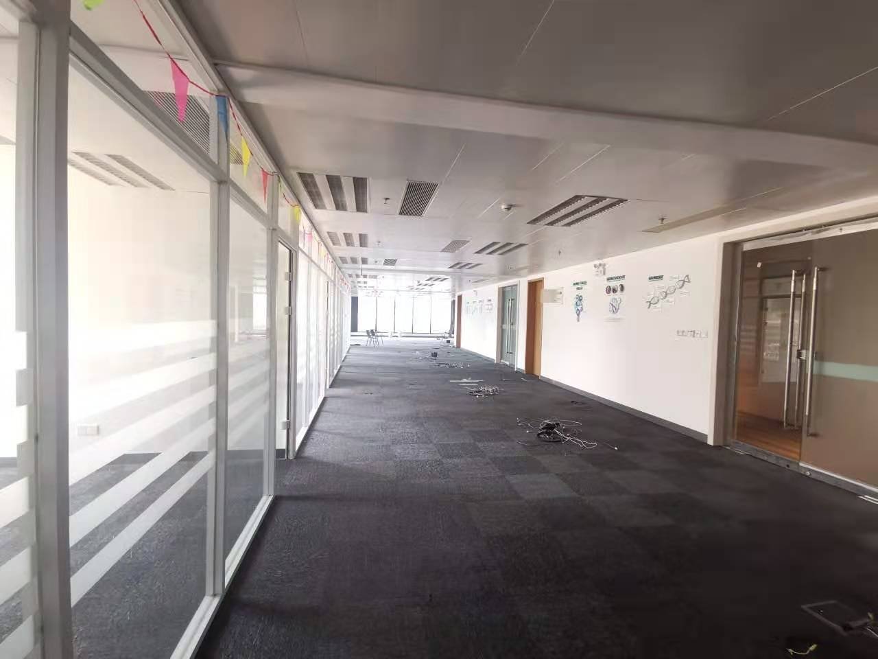 绿地汇中心徐汇 绿地汇中心 104平米 毛坯