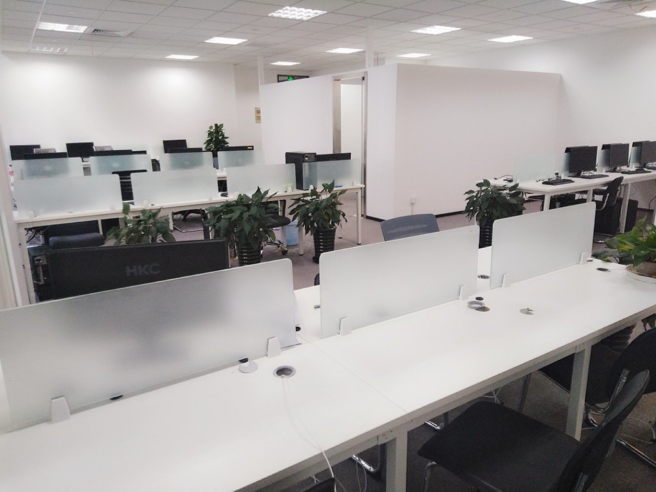 虹桥协信中心长宁 虹桥协信中心 217平米 精装修