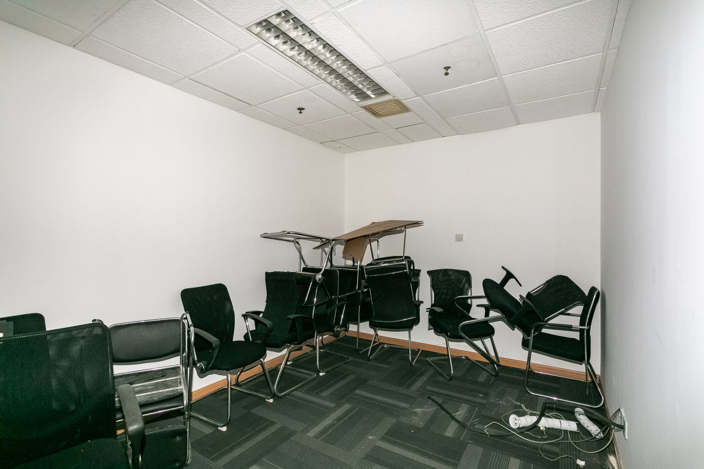 仲益大厦静安 仲益大厦 489平米 精装修