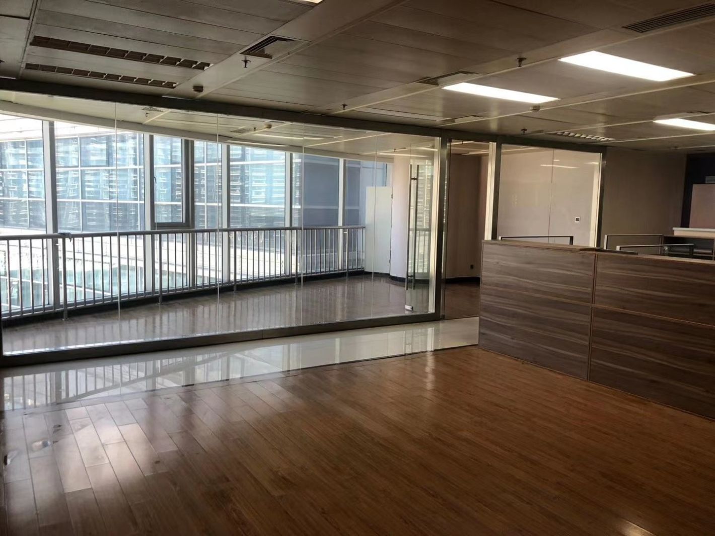 绿洲中环中心普陀 绿洲中环中心 236平米 简装修