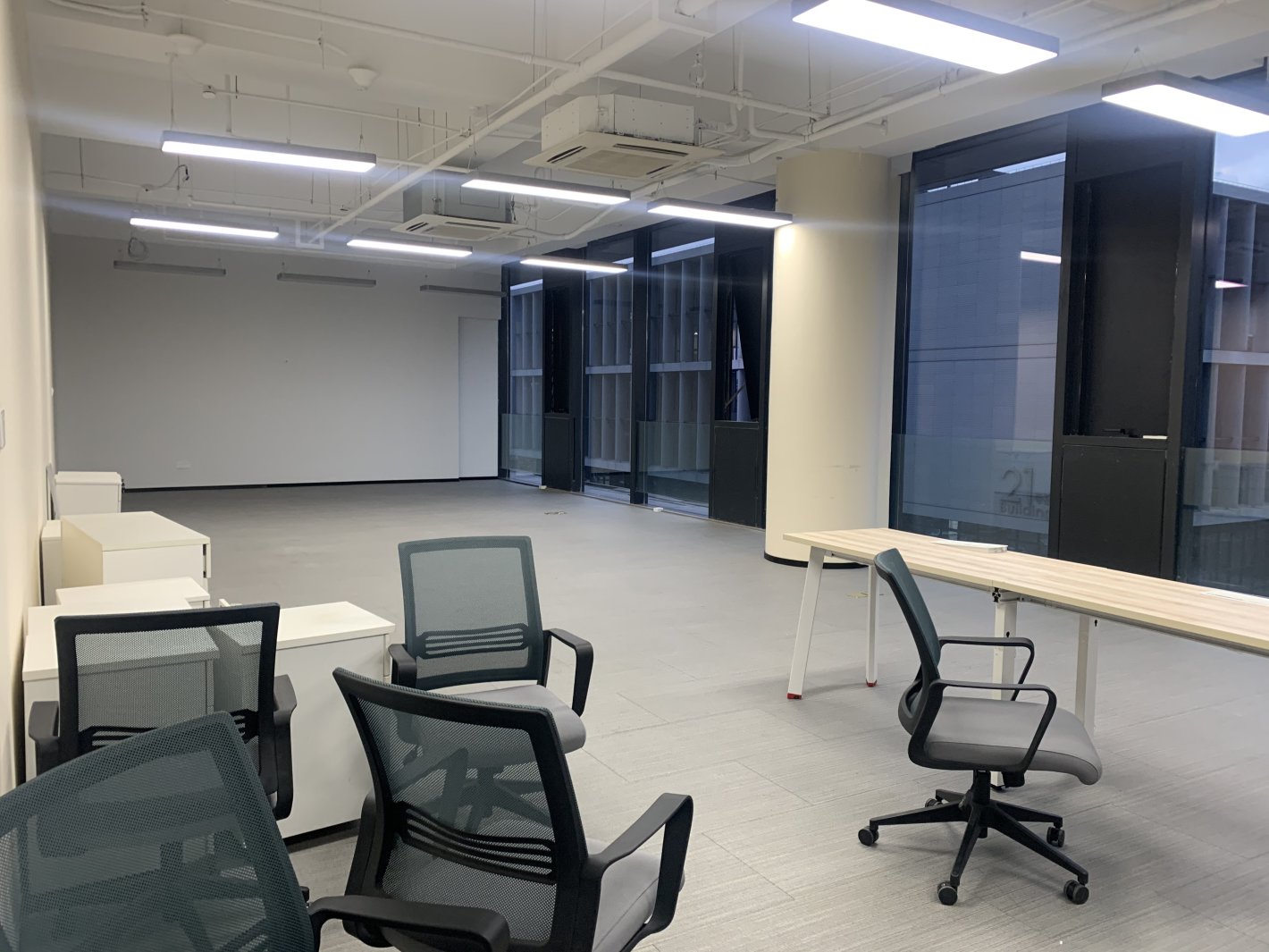 浦江科技广场闵行 浦江科技广场 198平米 中等装修