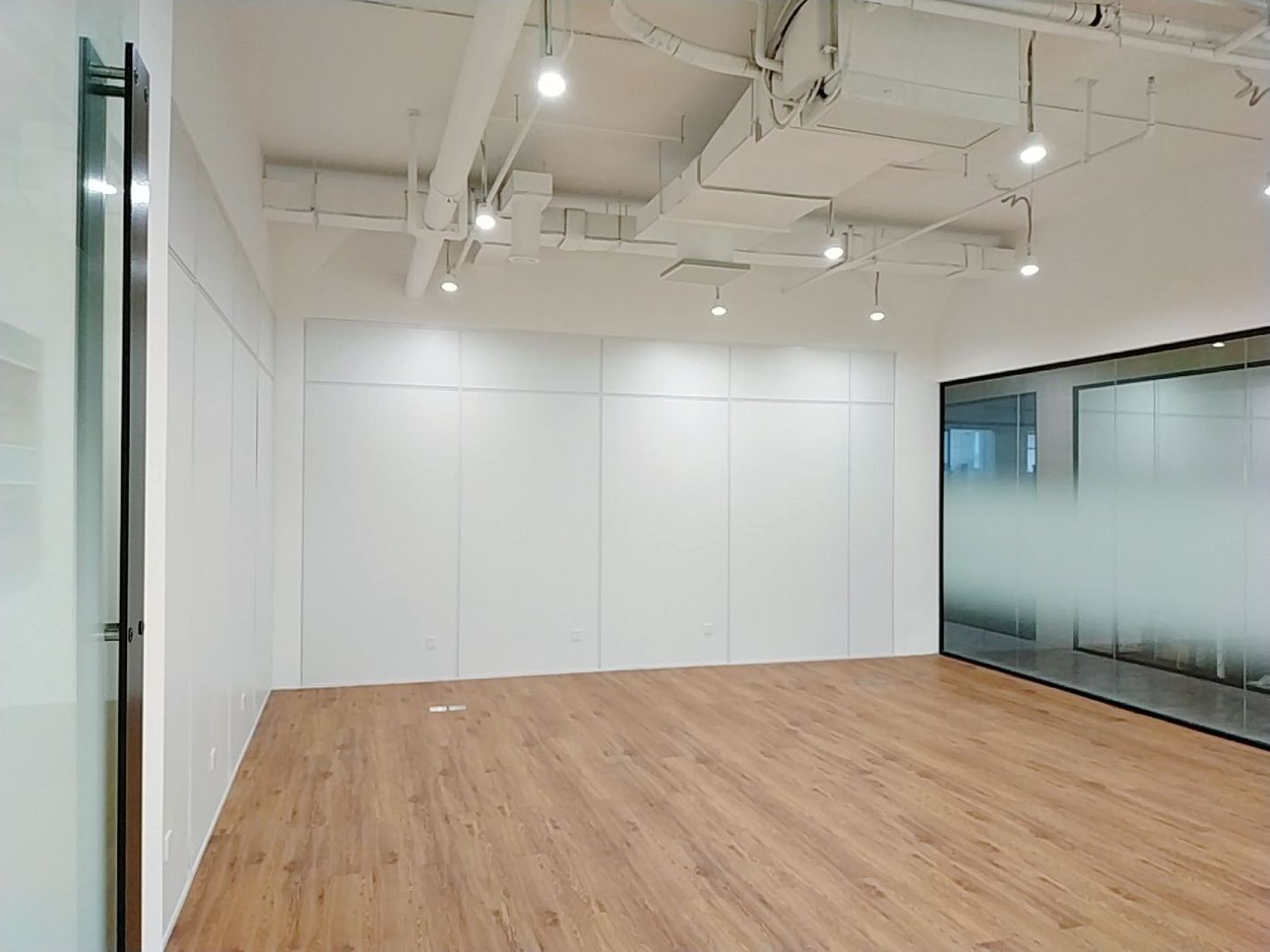 宝山新业坊源创宝山 宝山新业坊源创 90平米 精装修