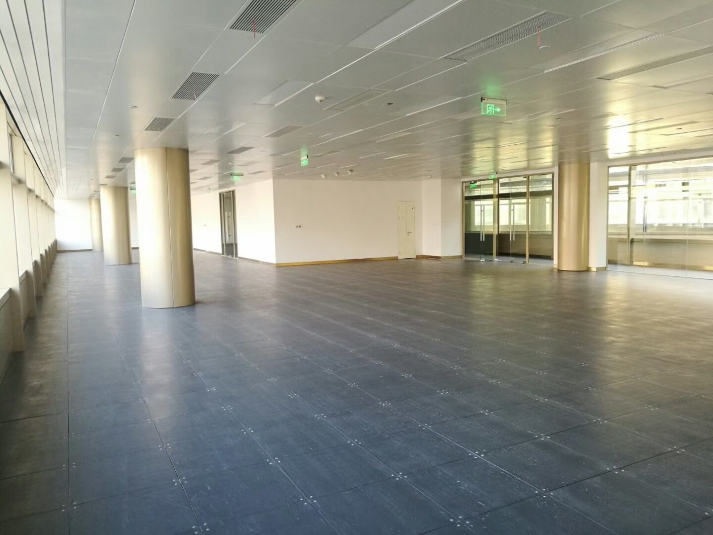 虹桥万通中心长宁 虹桥万通中心 694平米 简装修