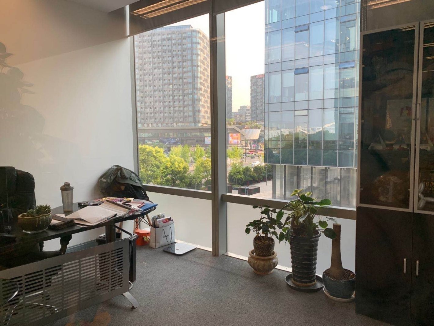 上海绿地中心徐汇 上海绿地中心 111平米 简装修