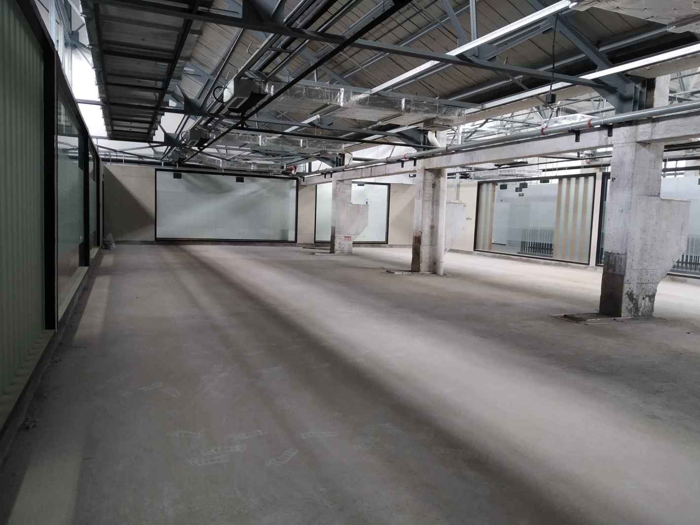 静安新业坊·尚影国际静安 静安新业坊·尚影国际 76平米 毛坯