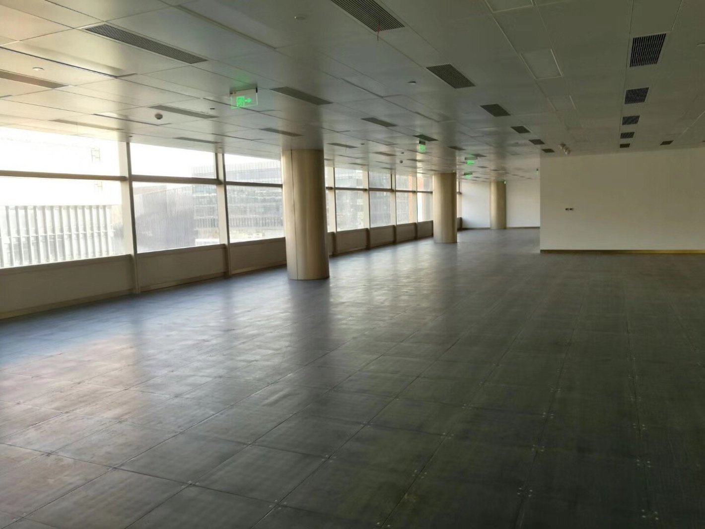 虹桥万通中心长宁 虹桥万通中心 694平米 简装修