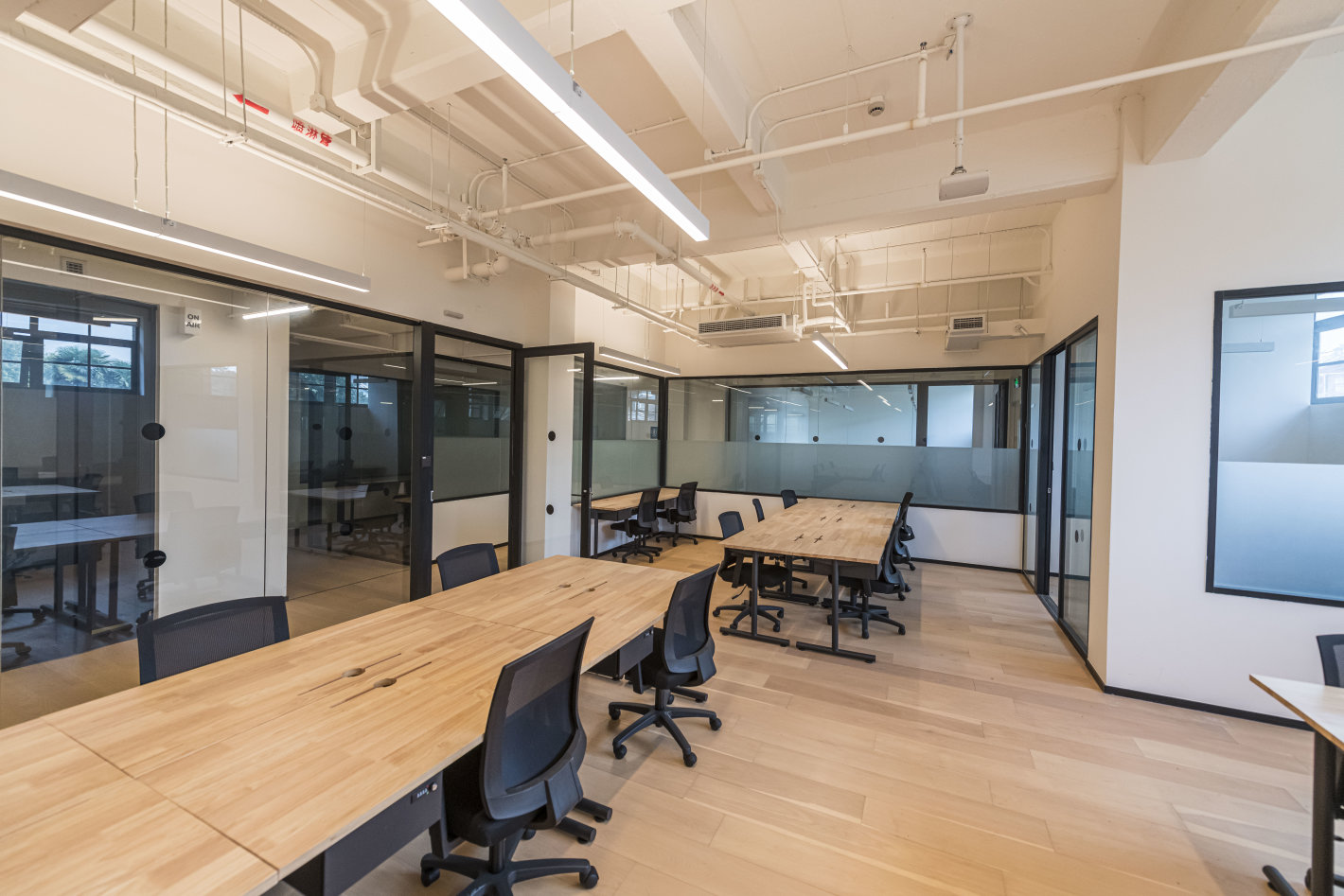 马登国际航运商务中心虹口 马登国际航运商务中心 281平米 简装修