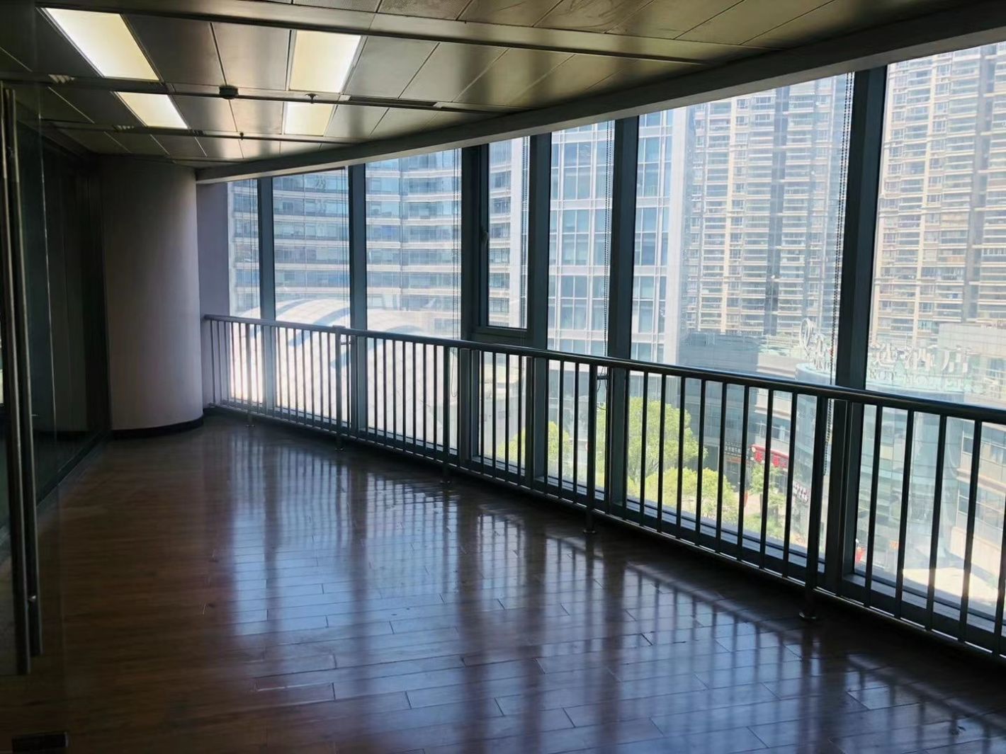 绿洲中环中心普陀 绿洲中环中心 236平米 简装修