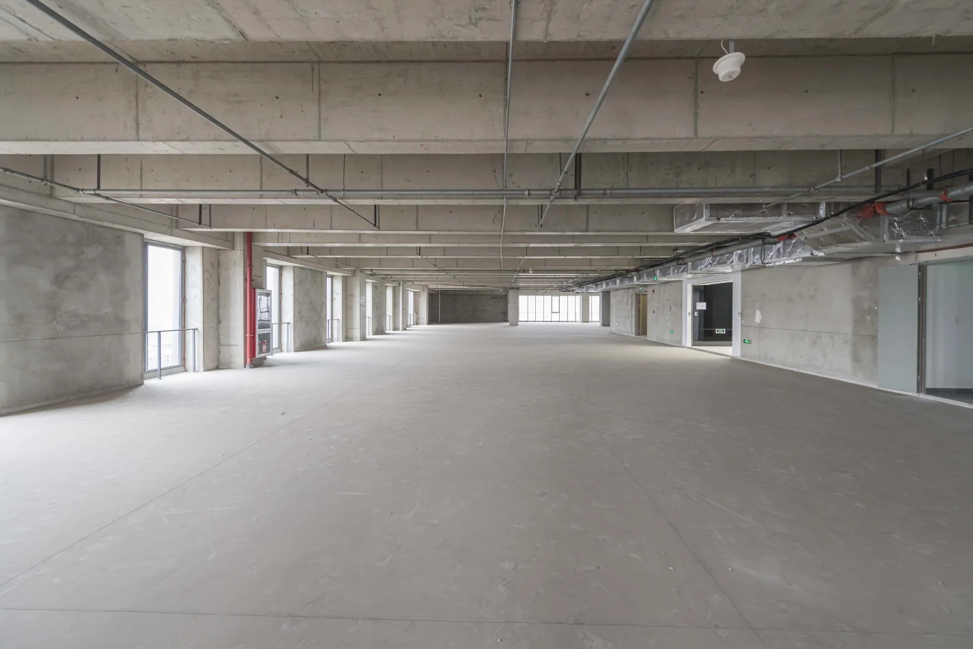 莱蒙国际中心2293平米办公室出租-租金价格3.00元/m²/天
