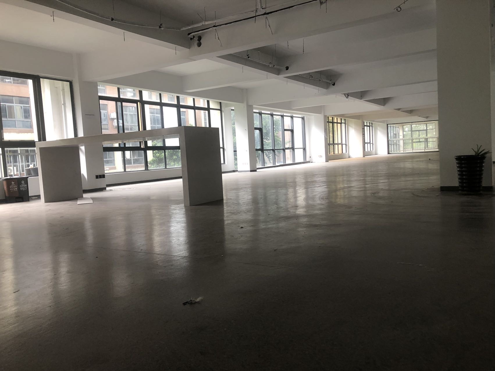 活水协同创新园1650平米办公室出租-租金价格2.30元/m²/天