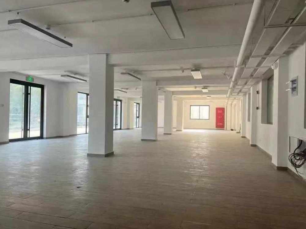 交运智慧湾科创园宝山 交运智慧湾科创园 276平米 简装修