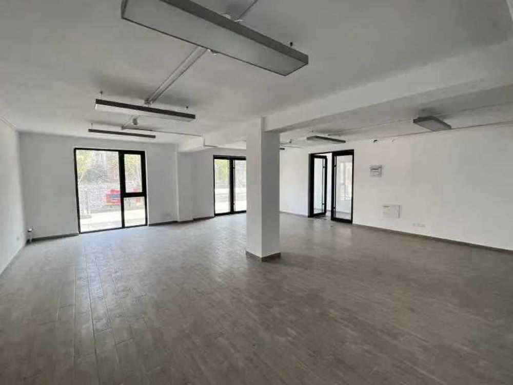 交运智慧湾科创园宝山 交运智慧湾科创园 276平米 简装修