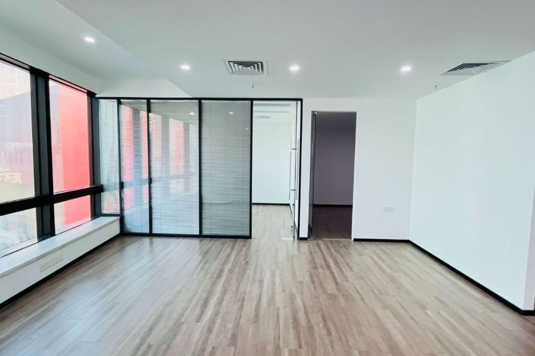 东艺大厦860平米办公室出租-租金价格12.00元/m²/天