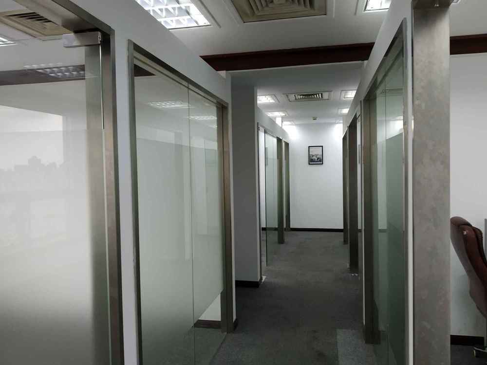 中油大厦浦东 中油大厦 274平米 简装修