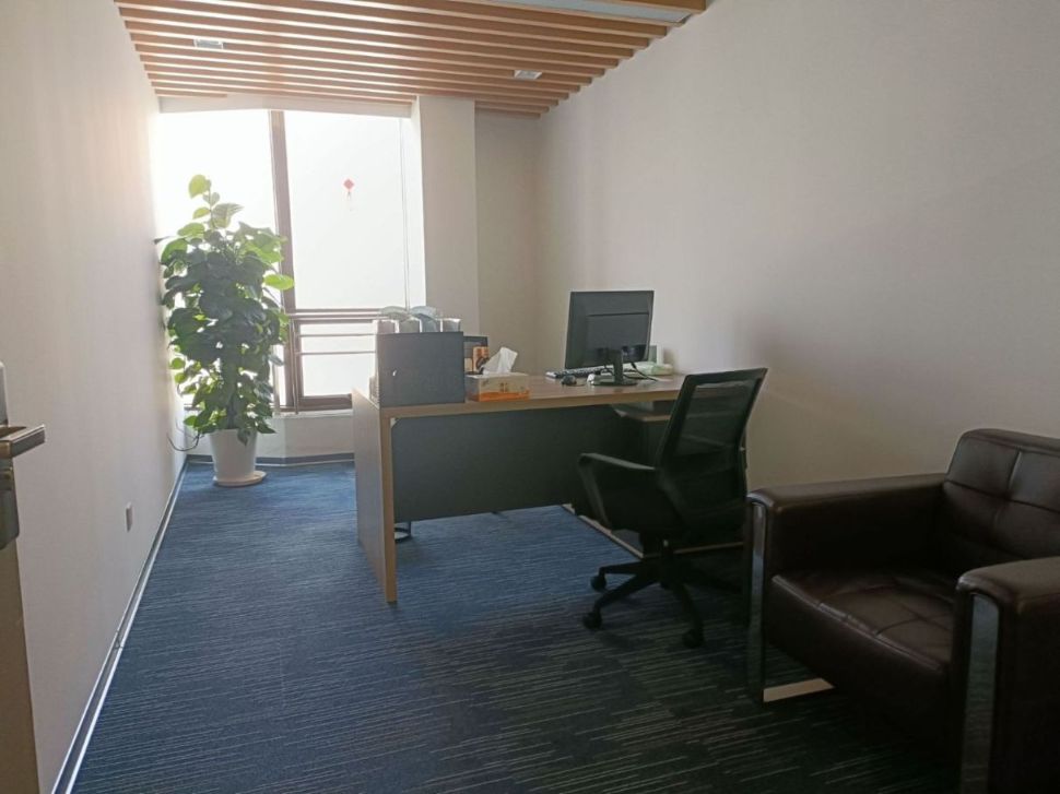 新漕河泾国际商务中心徐汇 新漕河泾国际商务中心 719平米 中等装修