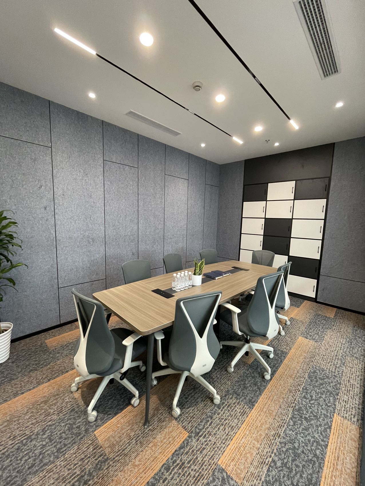 珠江创意中心251平米办公室出租-租金价格4.50元/m²/天