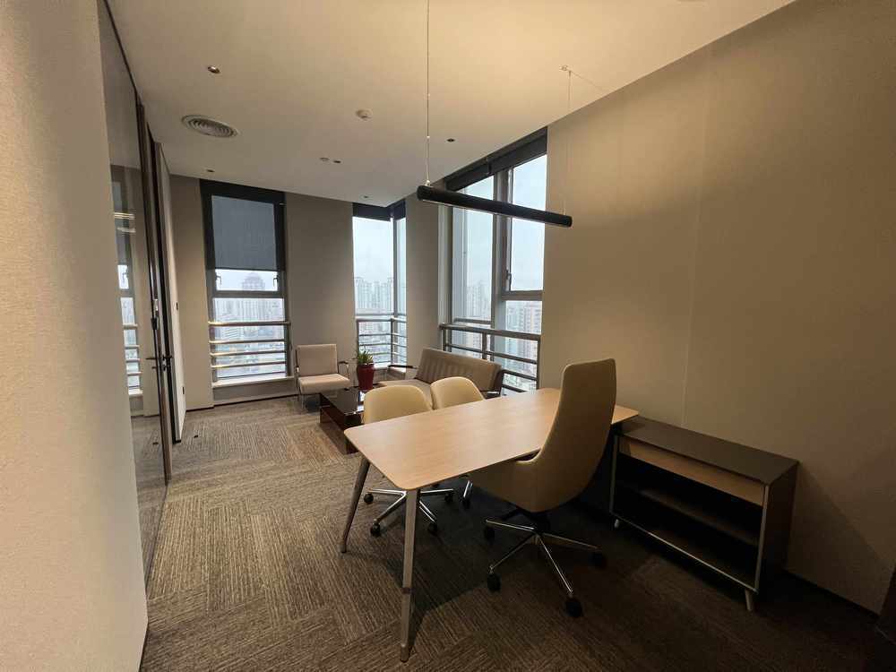 日月光中心黄浦 日月光中心 135平米 简装修