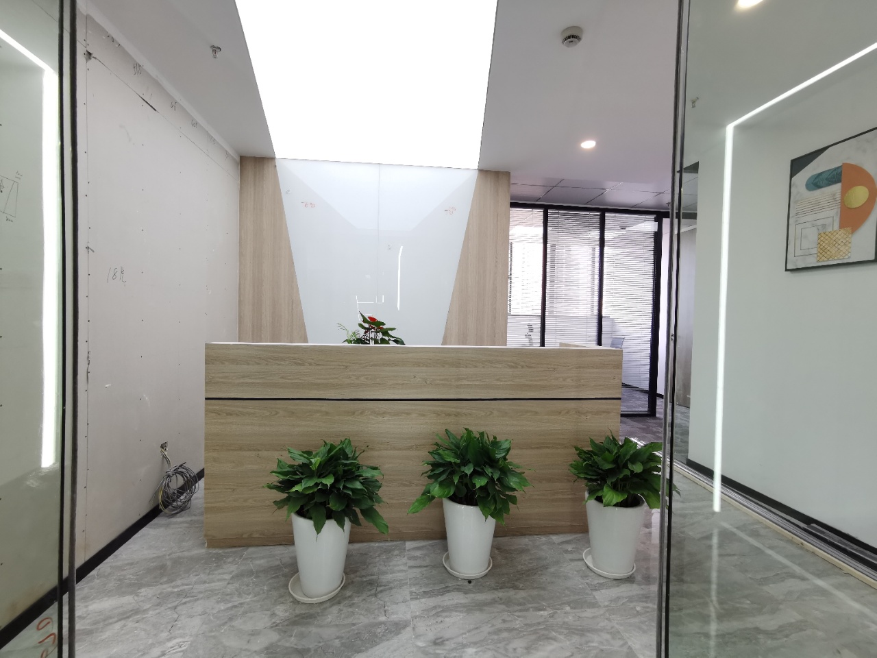 华隆大厦248平米办公室出租-租金价格3.50元/m²/天