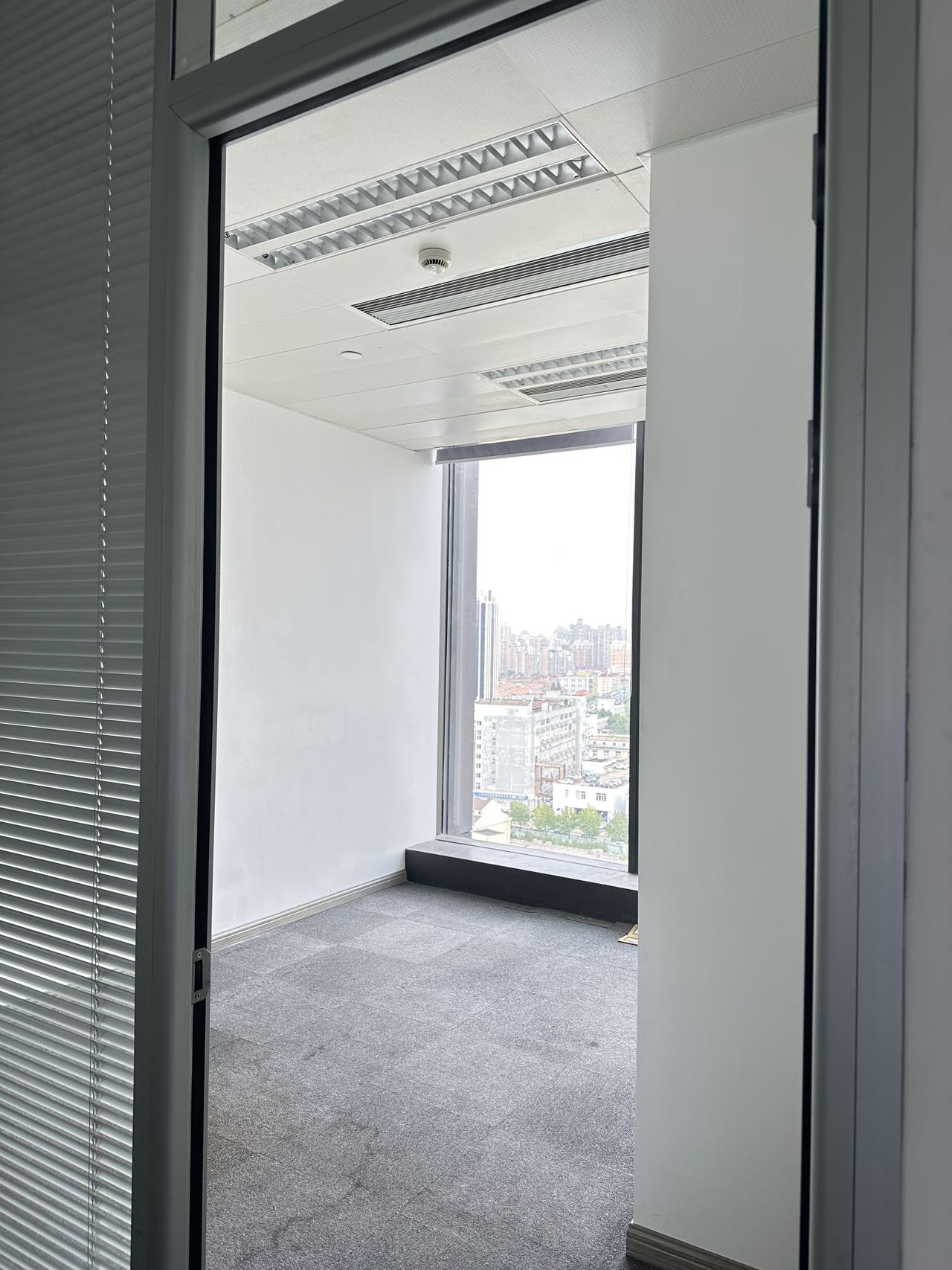 上海绿地中心徐汇 上海绿地中心 180平米 精装修