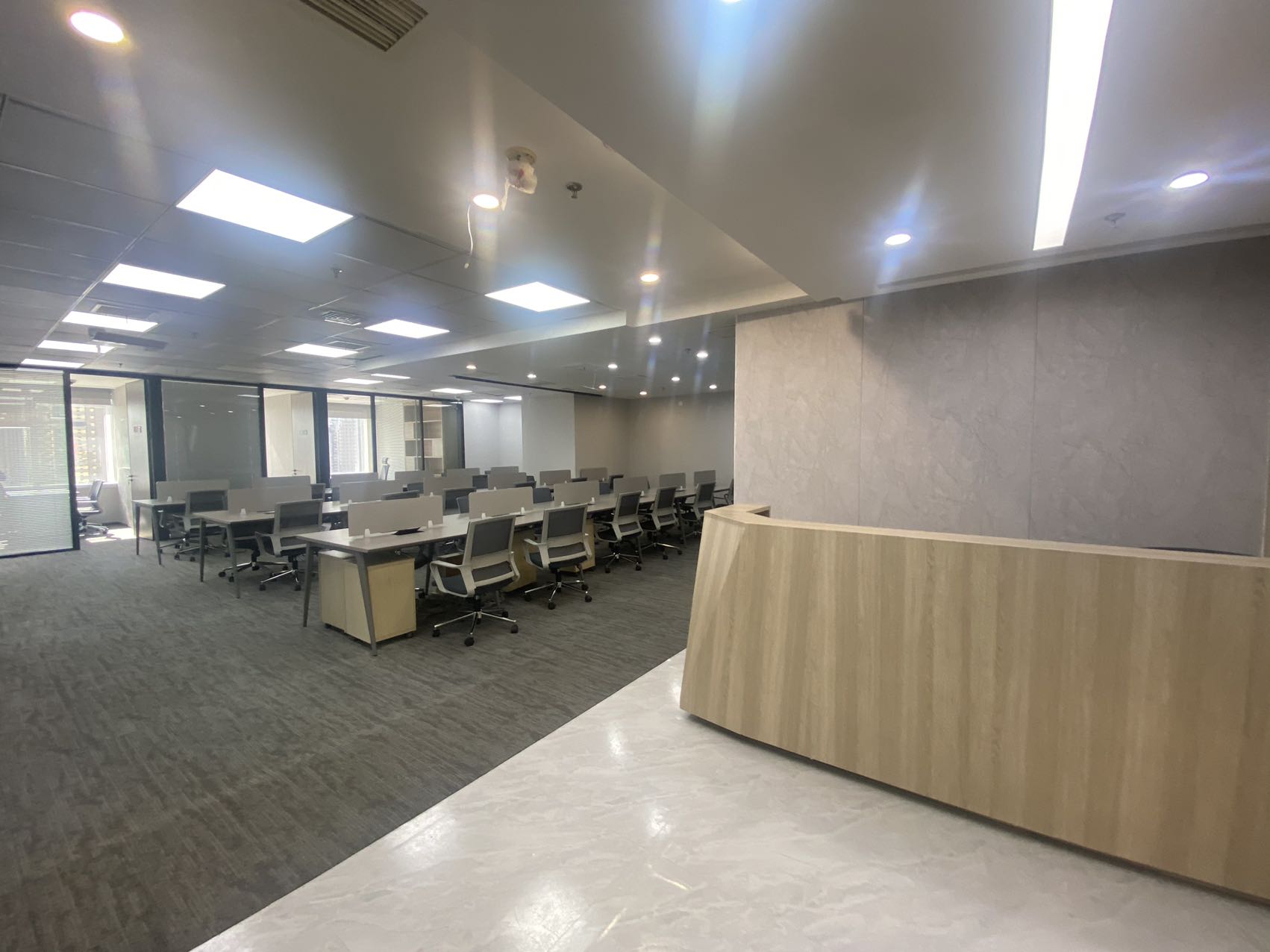 港陆广场黄浦 港陆广场 426平米 精装修