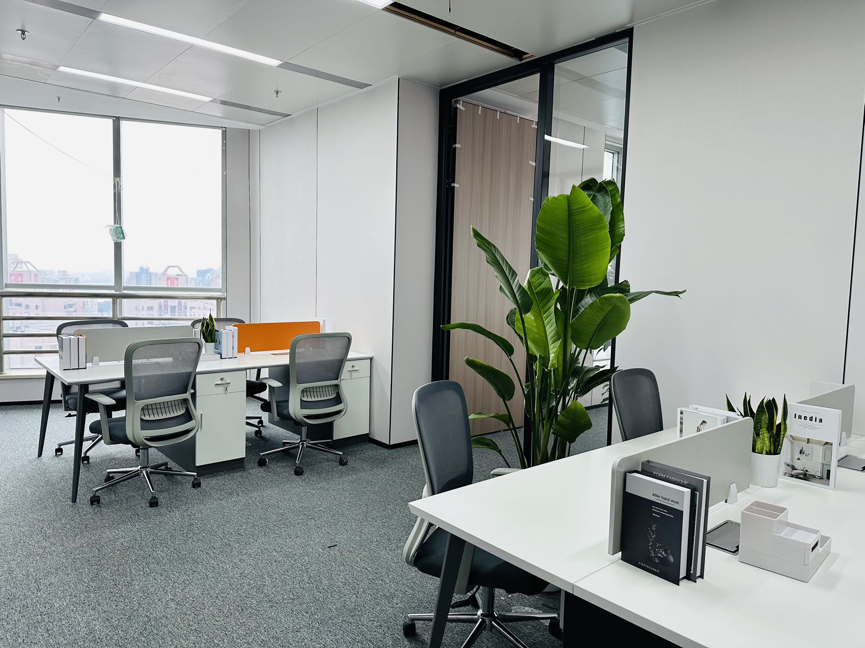 日月光中心黄浦 日月光中心 300平米 精装修