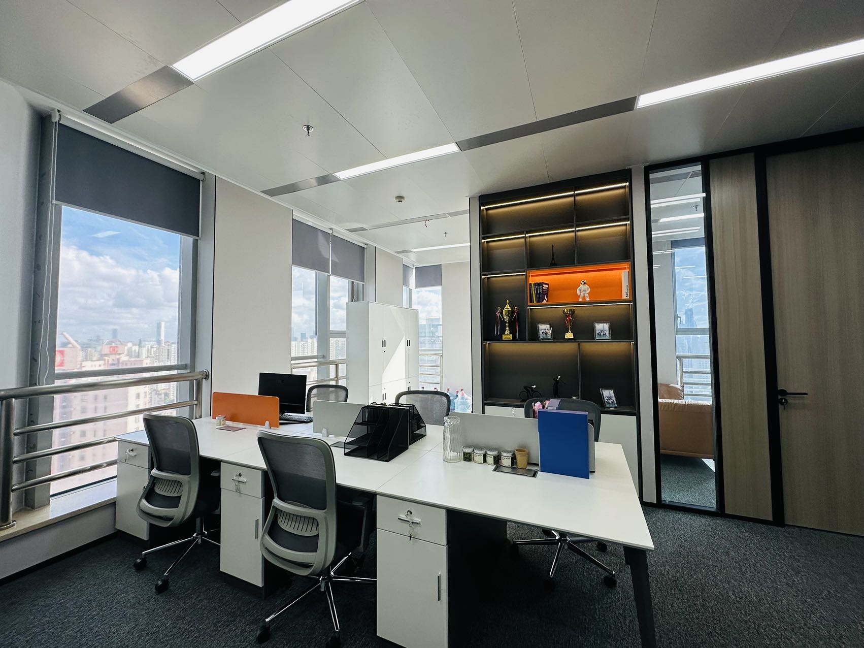 日月光中心黄浦 日月光中心 300平米 精装修