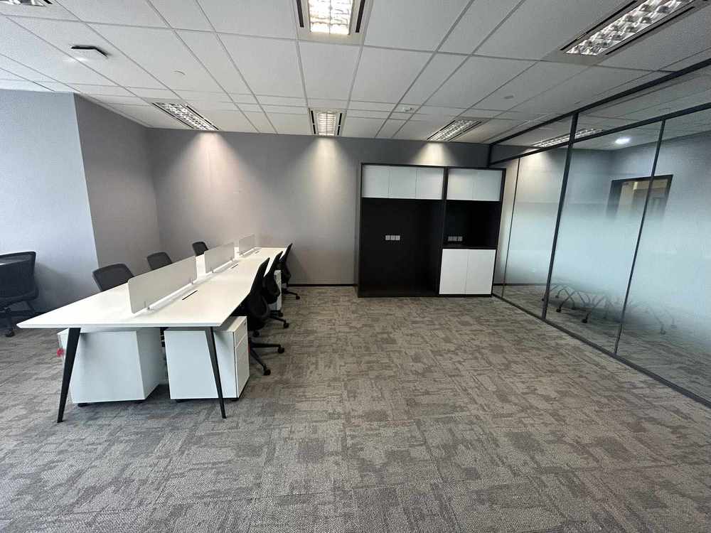 中信泰富广场静安 中信泰富广场 167平米 简装修