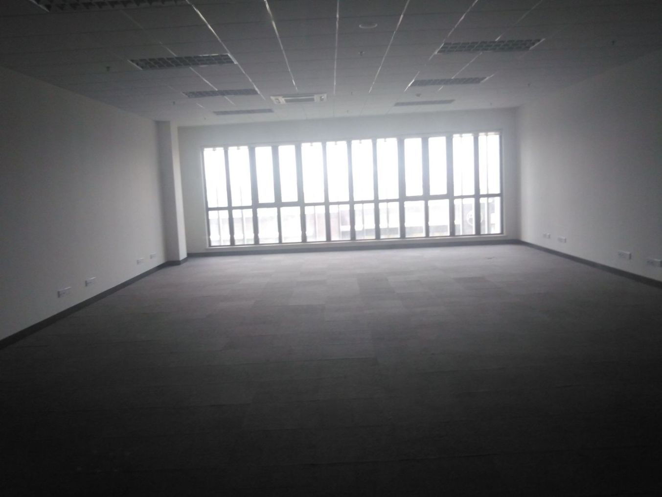 丰柏众创工场153平米办公室出租-租金价格2.00元/m²/天