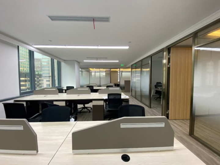 华设大厦2/10双轨南京东路商圈　华设大厦　高区看江看明珠